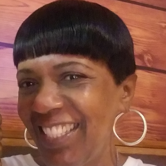 Meet your Posher, Kimberly - Picture 1 of 1